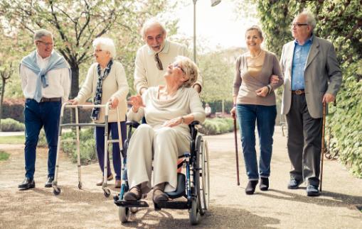 被骨質疏松“盯上”怎么辦？專家：需要長期治療