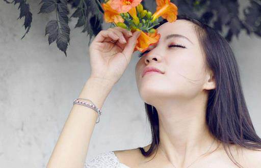 引起乳頭瘙癢的因素 乳房保健注意事項