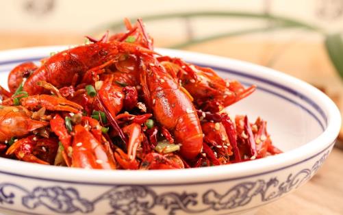 夏季最火爆的小龍蝦，醬料香料配方大公開，在家做出飯店