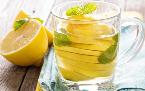 經常吃檸檬水，4個好處會顯現！美女最該吃，但很多人用錯