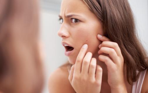 別在硬擠黑頭粉刺 教你即刻恢復干凈漂亮鼻頭