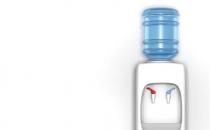 家里用飲水機(jī)還是電熱水壺喝水 別再傻乎乎的用錯了