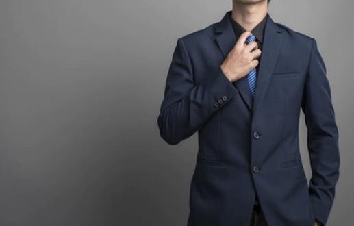 用不到一分鐘，就能打出漂亮的領(lǐng)帶