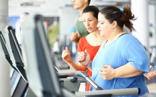 腋下有贅肉,怎么都減不下去?可能是副乳在作祟,還可能