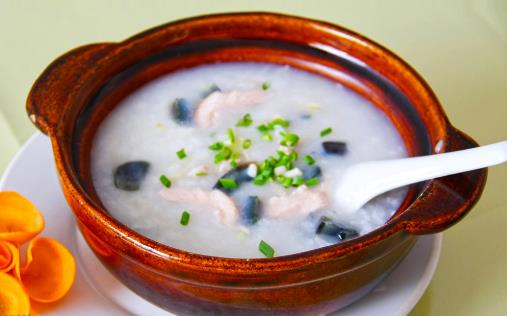 腳部明顯麻木提醒你血糖高了 糖尿病人飲食注意事項