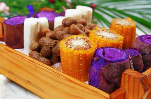 老人多吃粗糧好處多 吃粗糧多喝水纖維素不易消化