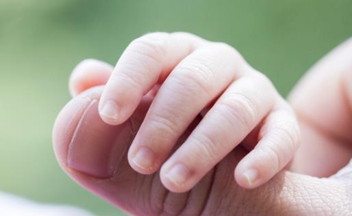 指甲上有豎紋是怎么回事？是好還是壞？聽聽專家怎么說