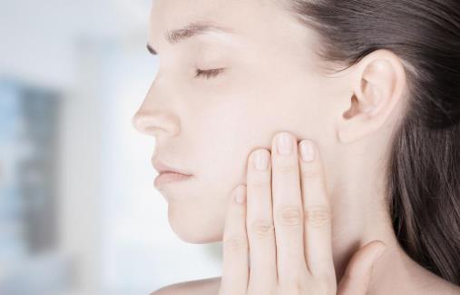 為何會(huì)有蟲牙？是糖吃出來的，還是蟲子咬的？大部分家長