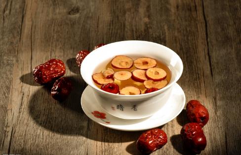 女人每天一杯氣血茶，面若桃花，氣血足，人或也老的慢