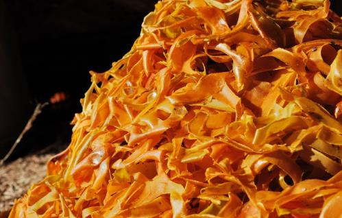 吃黃瓜用削皮嗎？三種蔬菜皮一起涼拌吃，清熱利濕、幫助