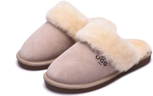 老人拖鞋不合腳 不僅易致疲勞還增加摔倒風險