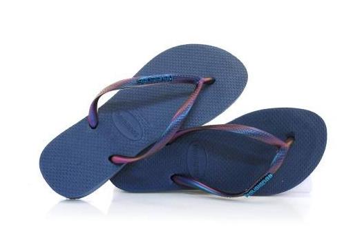 老人拖鞋不合腳 不僅易致疲勞還增加摔倒風險