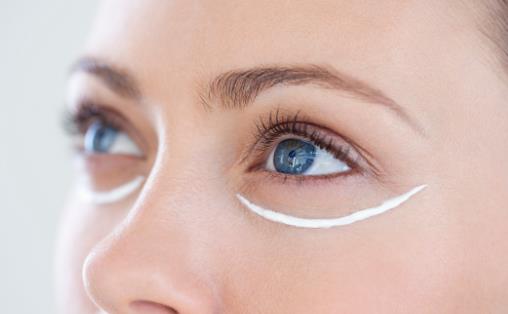 好萊塢女星們一直鐘愛的抗皺方法，