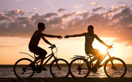 糖尿病患者適合的運(yùn)動(dòng) 糖尿病人運(yùn)動(dòng)注意事項(xiàng)