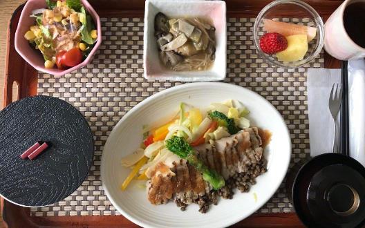 忽視營養(yǎng)均衡致營養(yǎng)不良 配制合理飲食滿足人體需要