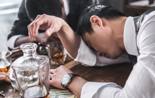 喝酒后做這些事 小心要了你的命