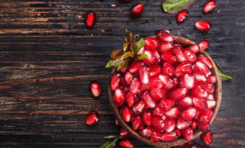 常吃石榴美容養顏 但是這些人最好不吃