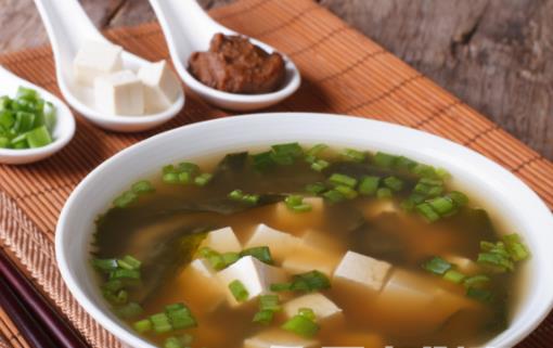 多吃這三種粥 口臭去無蹤