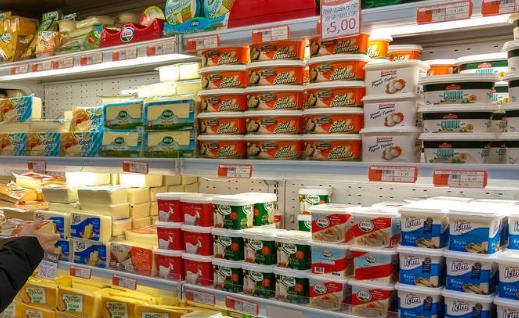 去超市購買食品時 要注意那些問題