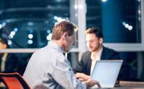 熬夜易致皮膚受損抵抗力下降 通過膳食調整得到補救