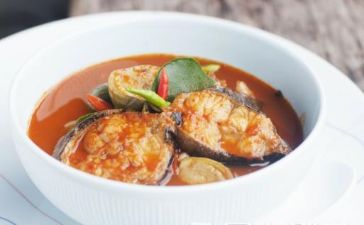 夏季吃茄子，營(yíng)養(yǎng)價(jià)值多，清熱解暑，平穩(wěn)血壓！你吃對(duì)了