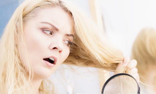 別忽視頭發總是油膩的原因 正確的改善頭發出油狀況