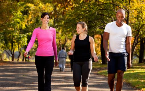 提高老人睡眠質量 睡覺前有八件事是必須做