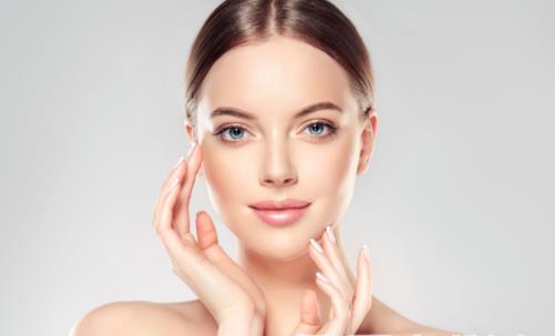 油性皮膚的特征鑒別 夏天油性皮膚護理小常識 