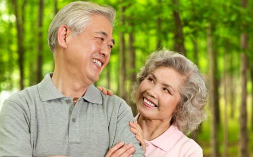 為什么有些人的頭發(fā)兩鬢會先白