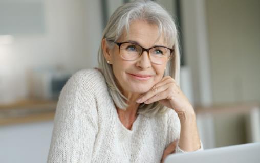 為什么有些人的頭發(fā)兩鬢會先白