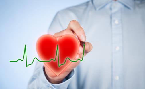 天熱為什么感覺胸悶心慌？兩點辯識真假心臟病