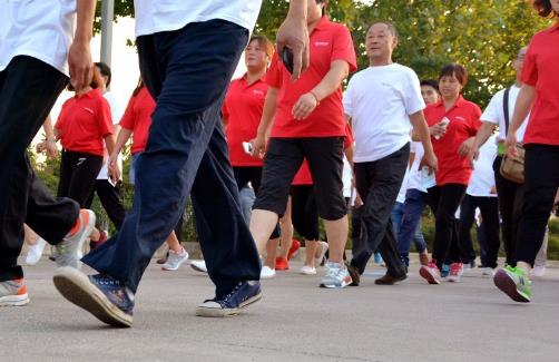 健步走走掉多種疾病 健步走運動要掌握八個標準