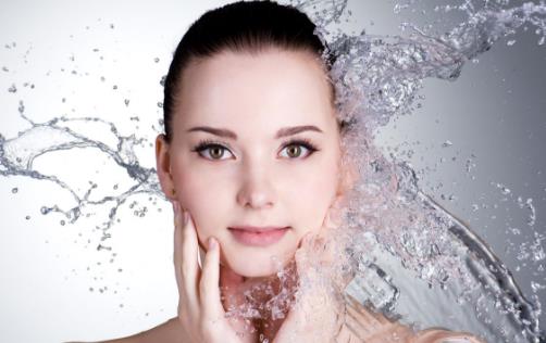 讓肌膚水嫩的15條保濕秘訣