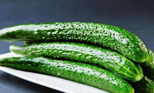 女生擔(dān)心自己變老 推薦15種延緩衰老的食物