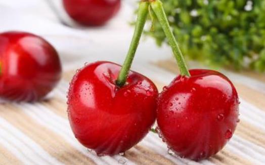 女生擔(dān)心自己變老 推薦15種延緩衰老的食物