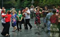 5類老人跳廣場舞要悠著點(diǎn) 老人跳廣場舞6個(gè)注意事項(xiàng)