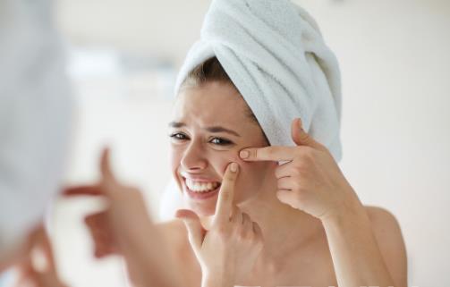 辣椒無辜背鍋！營養(yǎng)學專家說，長痘的“真兇”是這三種食