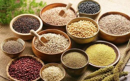 吃粗糧對老人身體的好處 