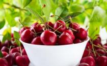 尿酸高會出現關節紅腫疼痛 吃這些食物降尿酸