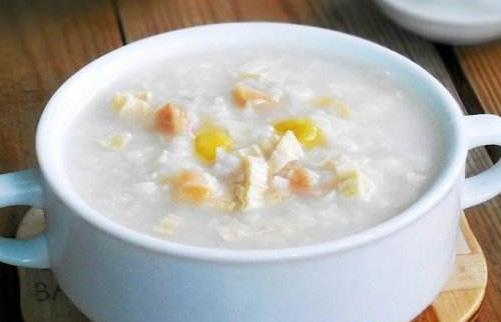 老人咳嗽反復出現 緩解老人咳嗽的10個食療方