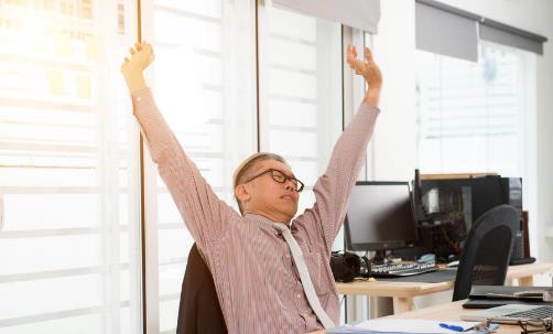 上班犯困怎么提神 4個方法有效果