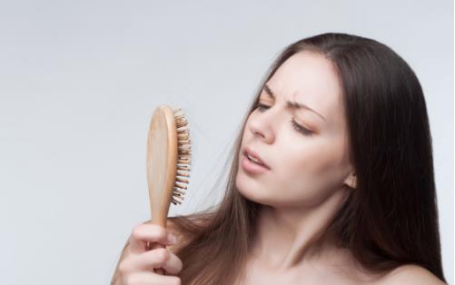 為何脫發 可能是這6個因素導致