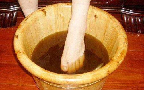 泡腳的10大好處 有助于易瘦體質的形成