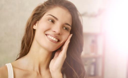 從心理的角度來分析 容易勾引男人出軌的六種女人 