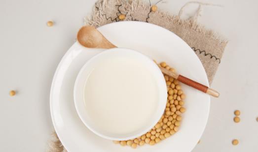 喝豆漿的好處 喝豆漿要注意的五個禁忌