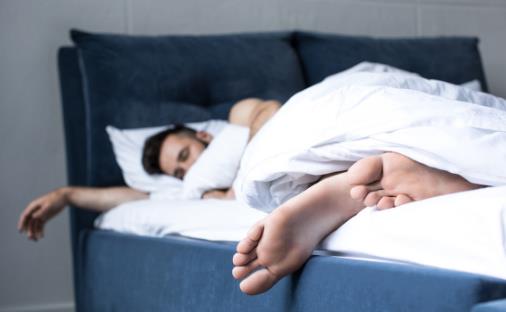 睡前做好這5點(diǎn) 睡眠質(zhì)量不會(huì)太低 還能快速入眠