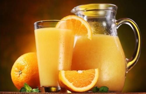 每天喝橙子汁的健康作用 橙子汁的三種制作方法