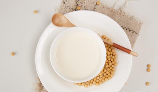 女人每天喝豆漿對身體的好處 有4類人不適宜喝豆漿