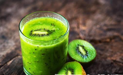 獼猴桃汁的營(yíng)養(yǎng)價(jià)值多吃也不會(huì)發(fā)胖哦