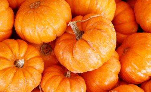 南瓜皮厚又硬不好去皮,妙招來(lái)幫你!